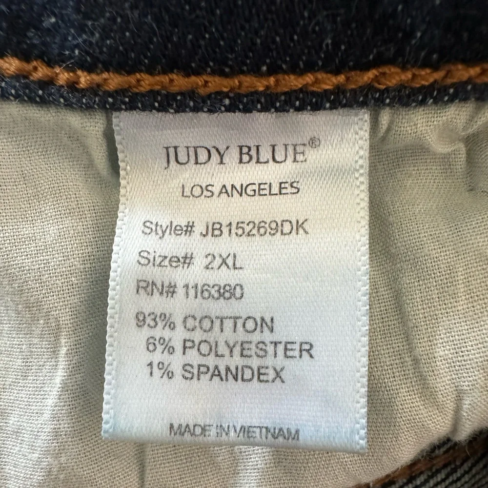 Judy‎ Blue Love Affair Button Fly Cut Off Shorts. Women’s 2XL: 18-20W. - Picture 4 of 8